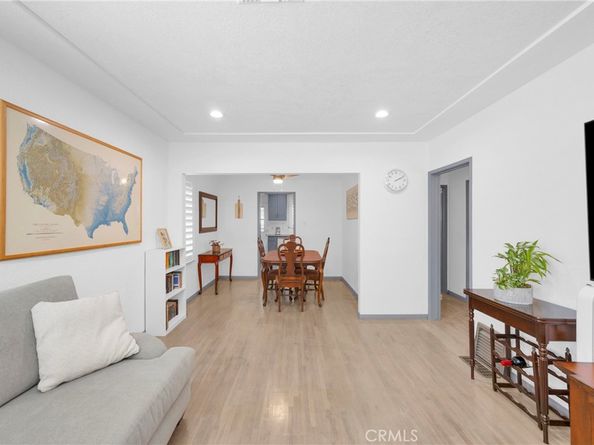 5867 Adenmoor Avenue, Lakewood CA 90713