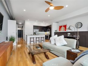 133 N The Promenade N 422, Long Beach CA 90802