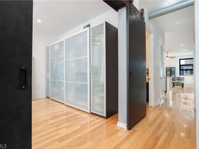 133 N The Promenade N 422, Long Beach CA 90802