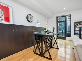 133 N The Promenade N 422, Long Beach CA 90802