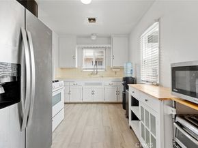 2294 Belmont Avenue, Long Beach CA 90815