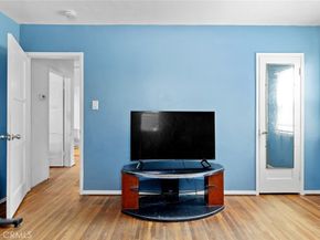2294 Belmont Avenue, Long Beach CA 90815