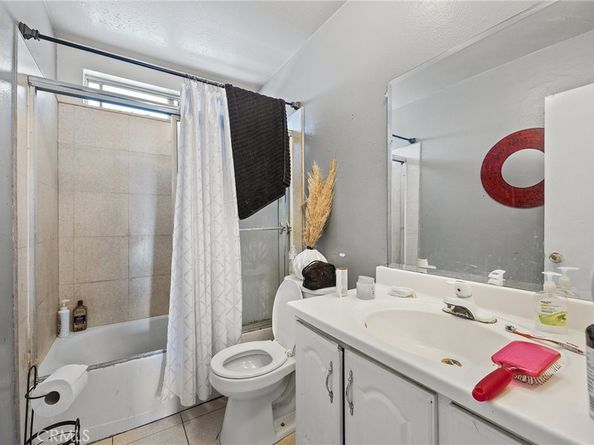 1556 E Benmore Lane, Anaheim CA 92805