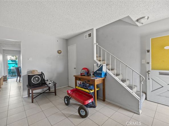 1556 E Benmore Lane, Anaheim CA 92805