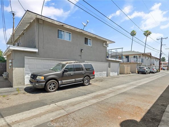 1556 E Benmore Lane, Anaheim CA 92805