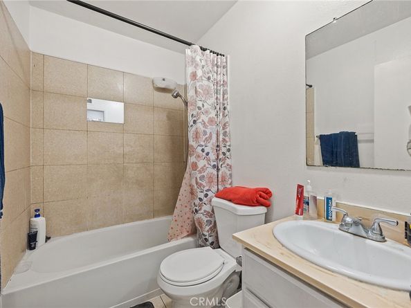 1556 E Benmore Lane, Anaheim CA 92805