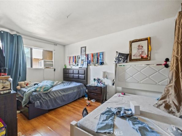 1556 E Benmore Lane, Anaheim CA 92805