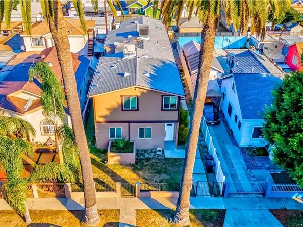 827 E 74th Street, Los Angeles CA 90001