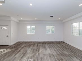 827 E 74th Street, Los Angeles CA 90001