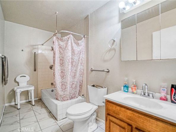 151 W 110th Street, Los Angeles CA 90061