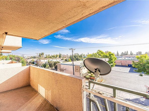 450 E 4th Street 325, Santa Ana CA 92701