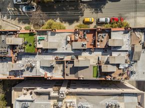 869 S Wooster 303, Los Angeles CA 90035