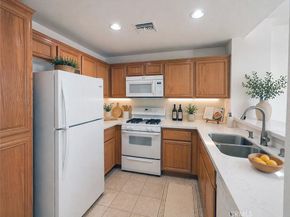 13200 Pacific Promenade 217, Playa Vista CA 90094