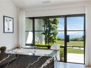 71 Crest Road E, Rolling Hills CA 90274