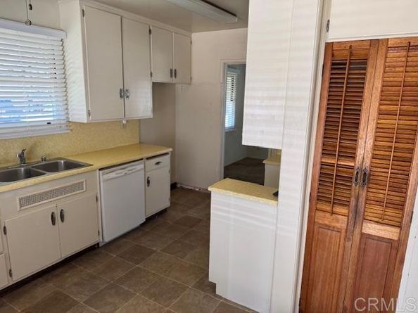 3851 Bass Street, La Mesa CA 91941