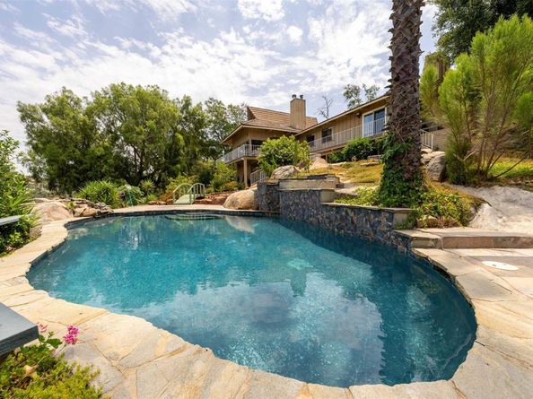 1135 Old Chase Avenue, El Cajon CA 92020