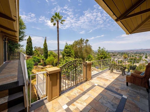 1135 Old Chase Avenue, El Cajon CA 92020