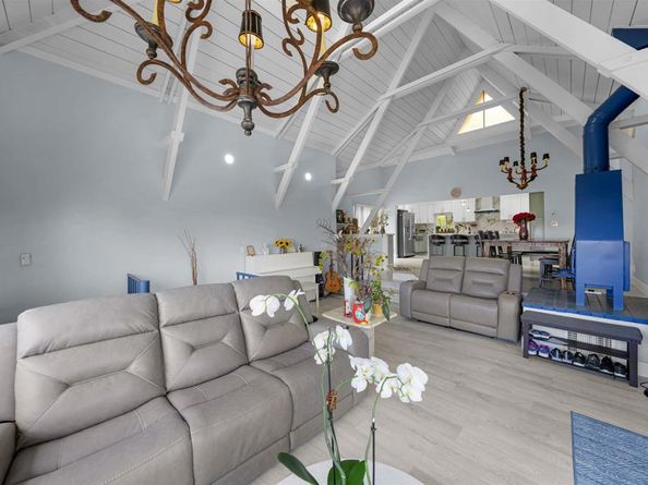 1135 Old Chase Avenue, El Cajon CA 92020