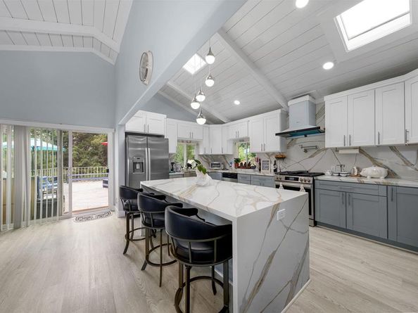 1135 Old Chase Avenue, El Cajon CA 92020