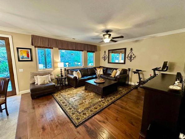 2408 Green River Dr, Chula Vista CA 91915