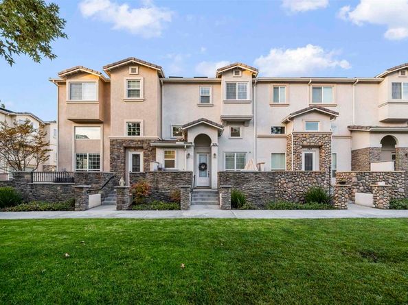 231 Vermont Court, El Cajon CA 92020