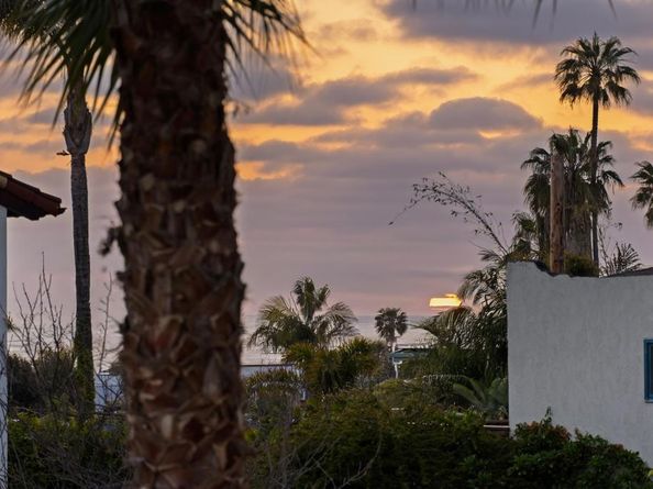 608 Forward Street, La Jolla CA 92037