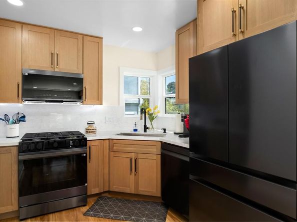 608 Forward Street, La Jolla CA 92037