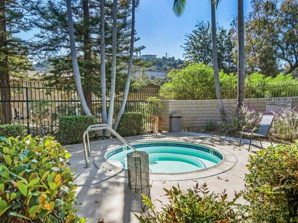 5667 Adobe Falls Rd C, San Diego CA 92120