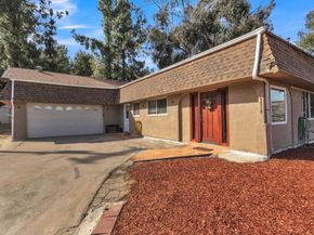 9518 Cypress St, Lakeside CA 92040