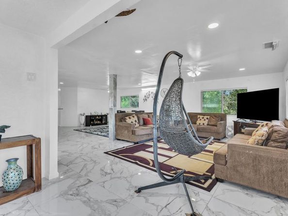 9518 Cypress St, Lakeside CA 92040