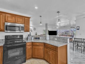 9518 Cypress St, Lakeside CA 92040