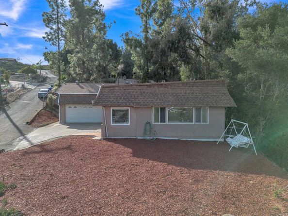 9518 Cypress St, Lakeside CA 92040