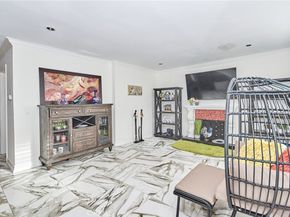 11742 11742 215th 8, Lakewood CA 90715