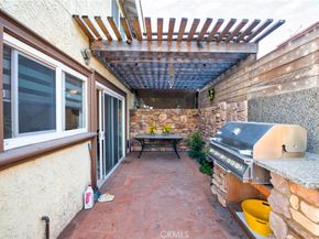 11742 11742 215th 8, Lakewood CA 90715