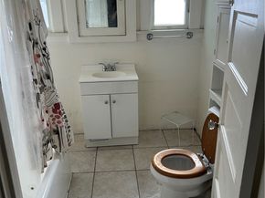 1184 N Kenmore, Los Angeles CA 90029