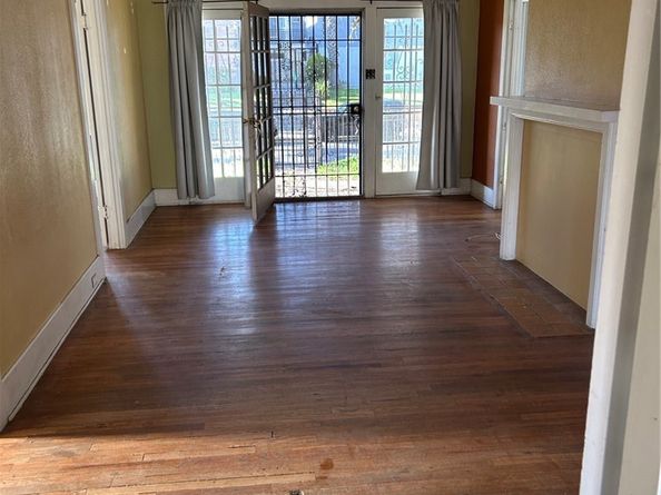 1184 N Kenmore, Los Angeles CA 90029