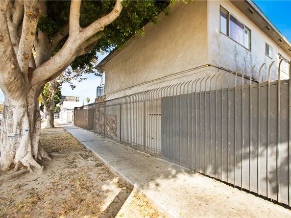 4623 Compton Blvd, Compton CA 90221