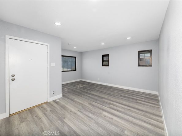 719 W Century, Los Angeles CA 90044