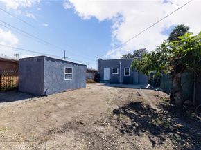 719 W Century, Los Angeles CA 90044