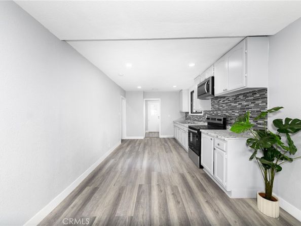 719 W Century, Los Angeles CA 90044