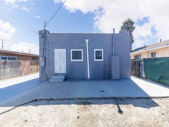 719 W Century, Los Angeles CA 90044