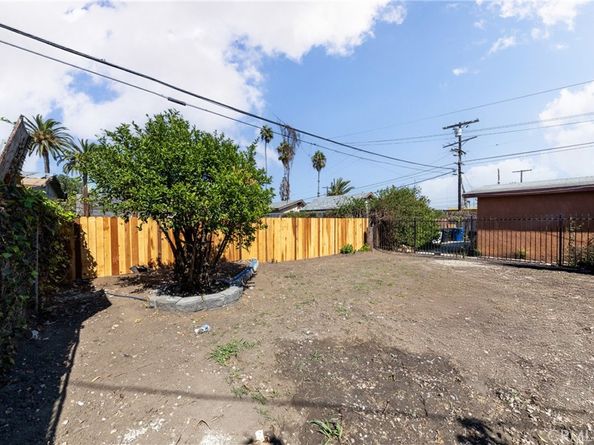 719 W Century, Los Angeles CA 90044
