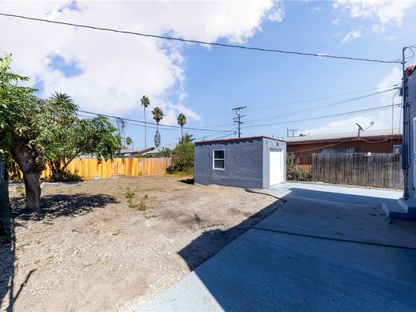 719 W Century, Los Angeles CA 90044