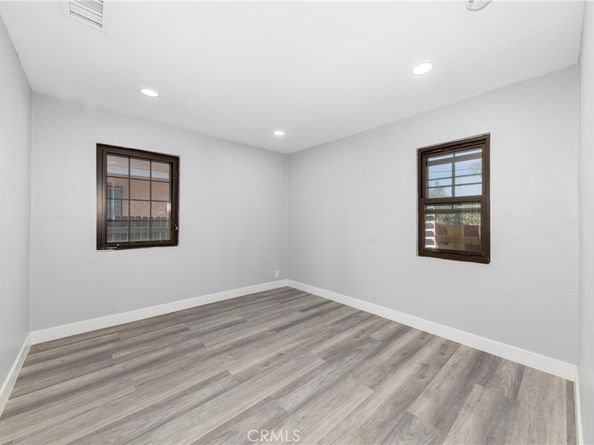 719 W Century, Los Angeles CA 90044