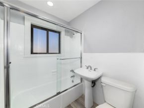 719 W Century, Los Angeles CA 90044