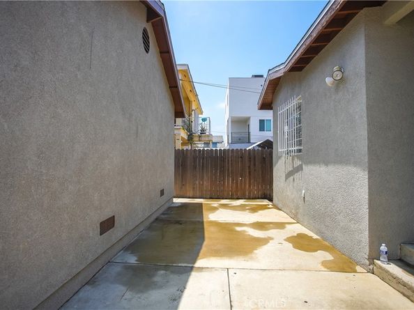 240 E Gage Avenue, Los Angeles CA 90003
