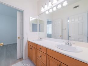 11 Lynnfield, Irvine CA 92620