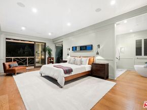 1640 N Kings Road, Los Angeles CA 90069