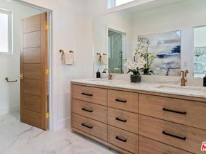 1903 Lake Shore Avenue, Los Angeles CA 90039