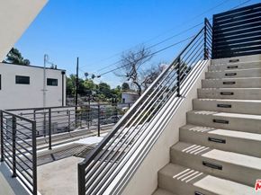 1903 Lake Shore Avenue, Los Angeles CA 90039